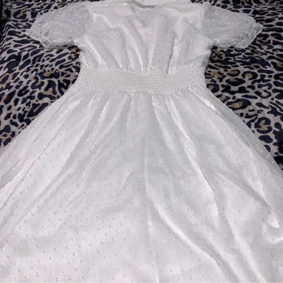 Button Up White Pretty Garden Midi Dress - Picture 3 of 11